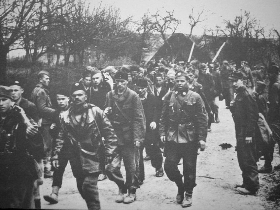 00027-ustase-i-partizani-velika-kladusa-1944.jpg