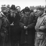 General Mihailovic and Colonel McDowell with Bosnian Chetniks. Oktobar 1944.
