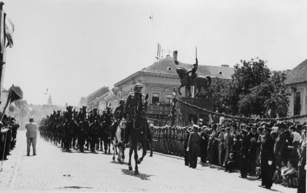 Сомбор 1940: Откривање споменика краљу Александру